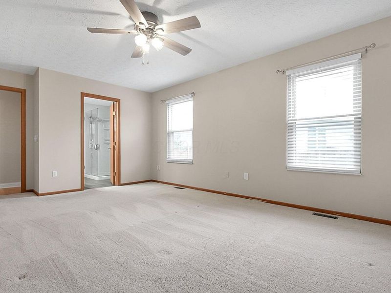 2048 Mayflower Circle, Grove City, OH 43123 Photo 20