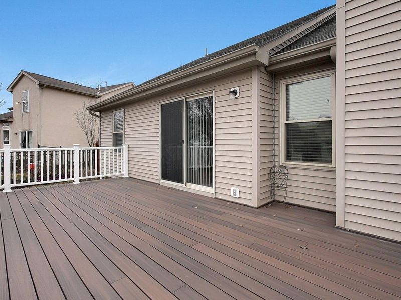 2048 Mayflower Circle, Grove City, OH 43123 Photo 33