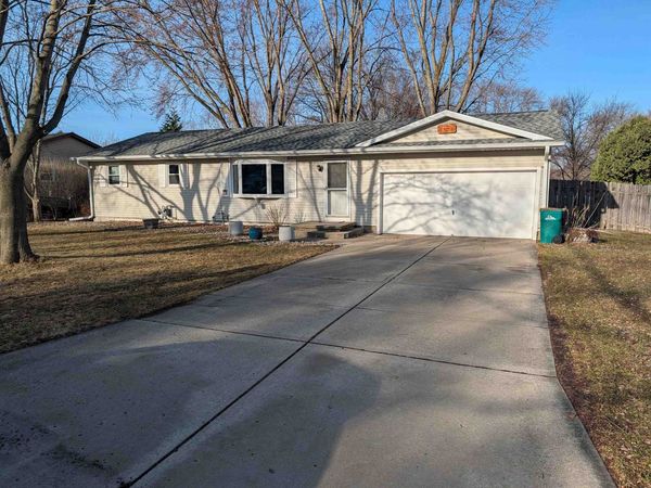 5602 Glenway Street, McFarland, WI 53558