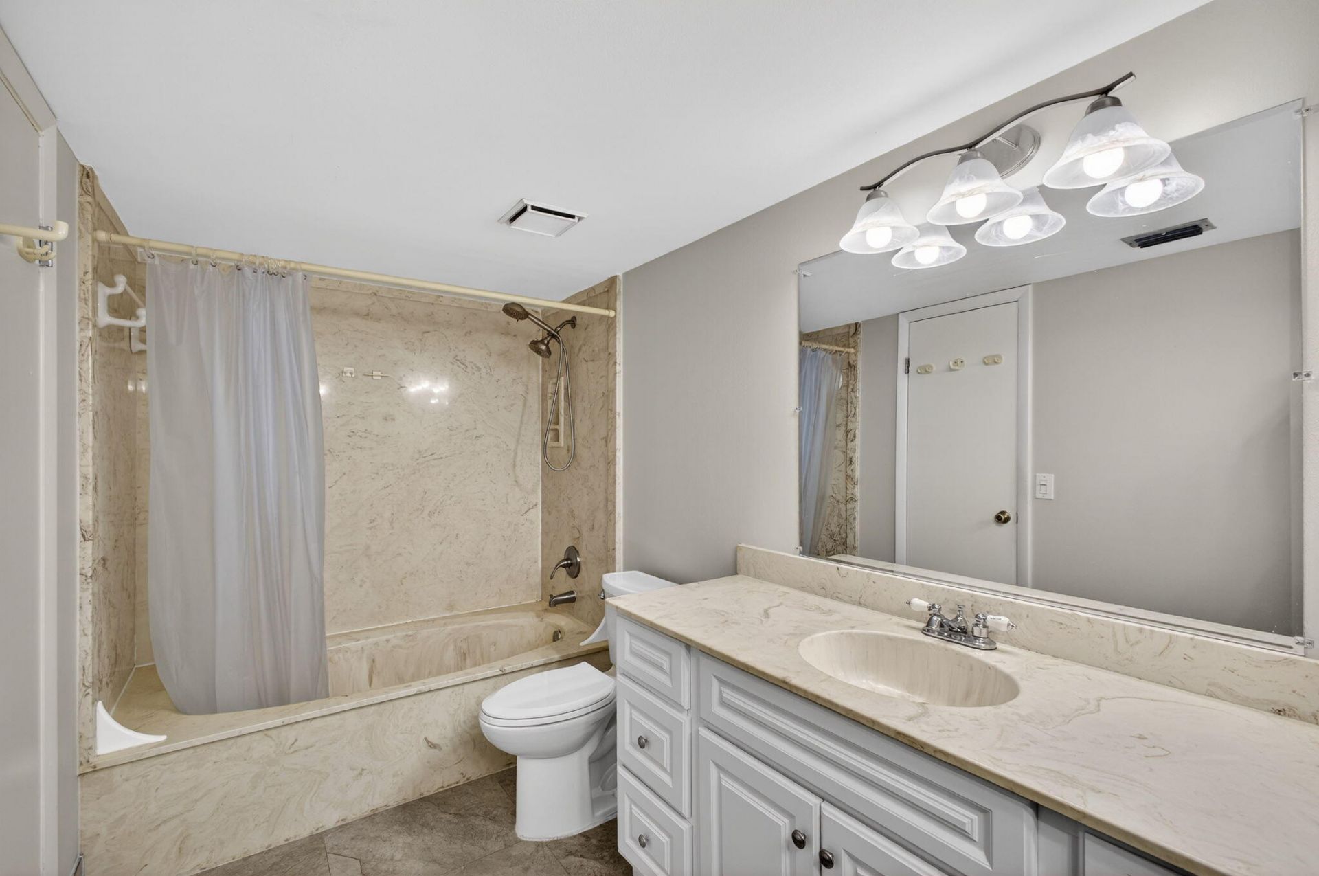 5258 Eagle Lake Drive, Palm Beach Gardens, FL 33418 Photo