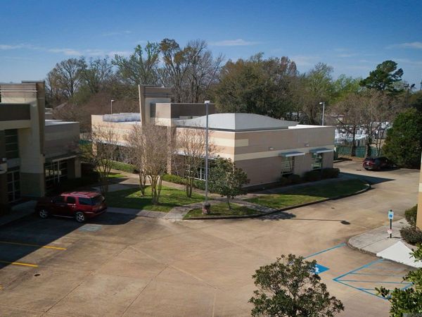 10604 Coursey Boulevard, Saint George, LA 70816