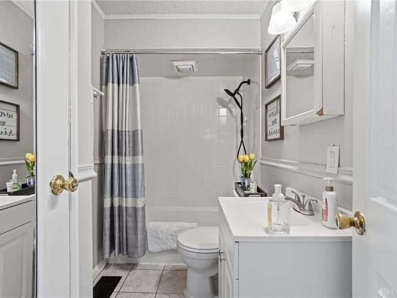 5588 Sharp Road, Dayton, OH 45432 Photo 15