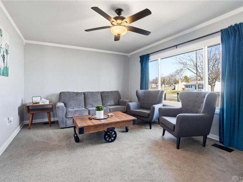 5588 Sharp Road, Dayton, OH 45432 Photo 4