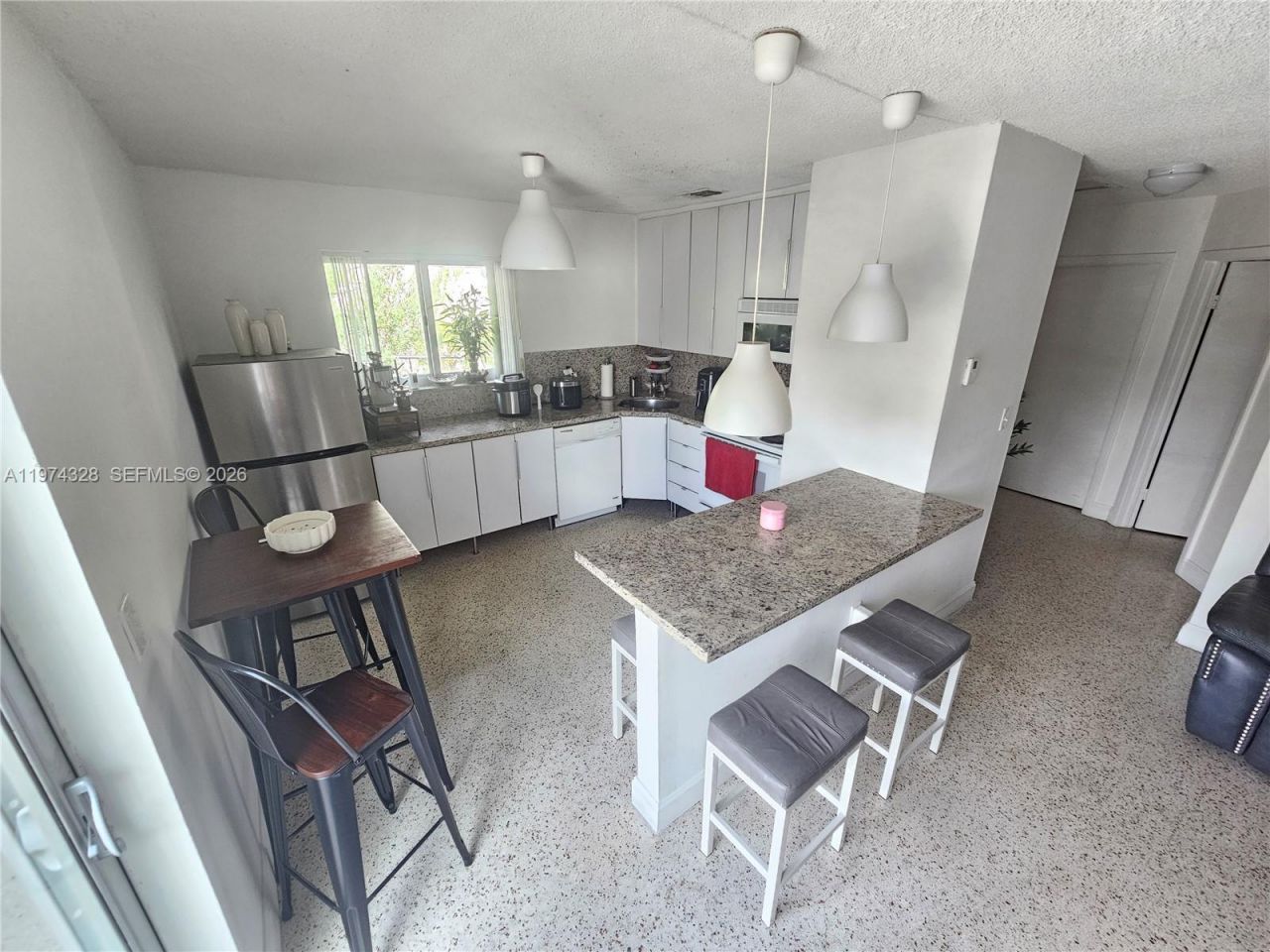 1241 NW 6th St, Unit 6, Miami, FL 33125 Photo