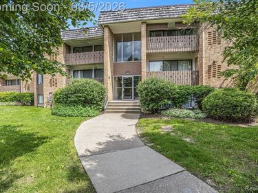 2104 Pauline Boulevard, Ann Arbor, MI 48103