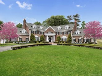 85 Eleventh Street Garden City, NY 11530