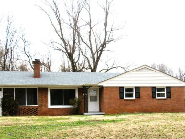 207 Martins Lane, Madison Heights, VA 24572