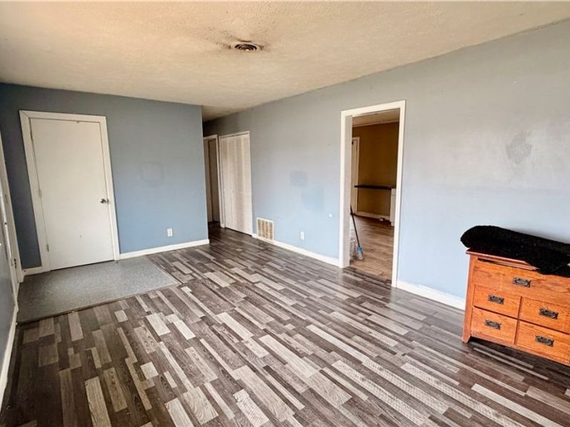 2215 Willowrow Avenue NE, Canton, OH 44705 Photo 10