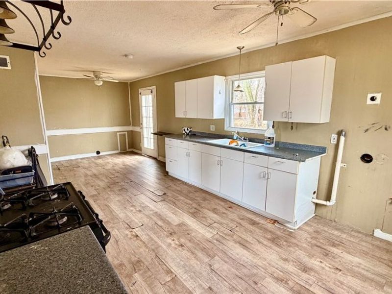 2215 Willowrow Avenue NE, Canton, OH 44705 Photo 16