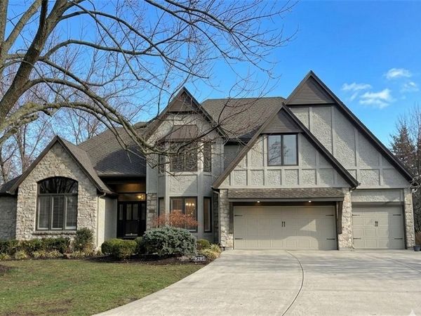 9301 W 139th Street, Overland Park, KS 66221