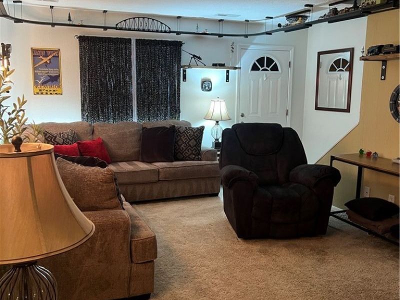 705 Lakeview, Cortland, OH 44410 Photo 16