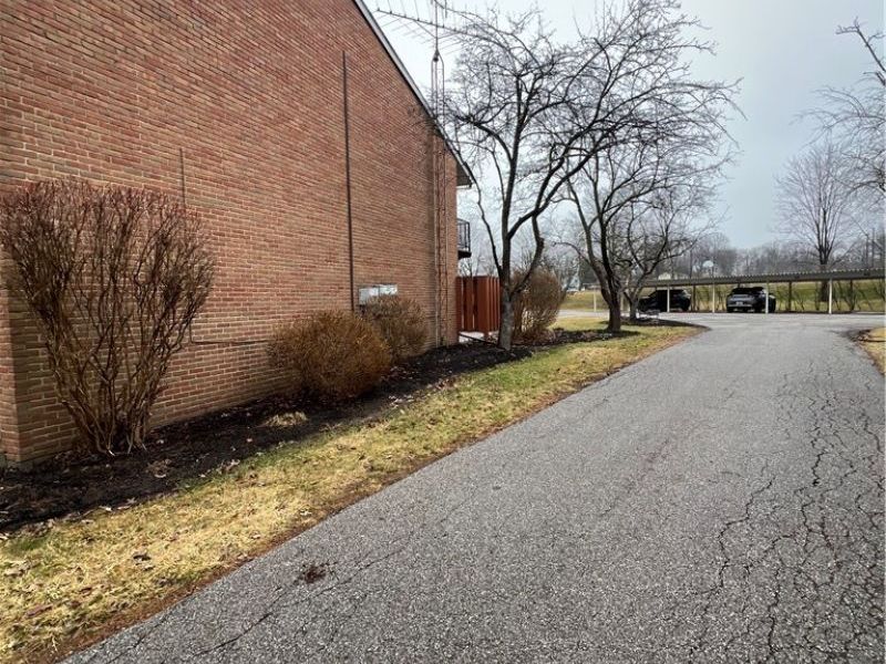 705 Lakeview, Cortland, OH 44410 Photo 32