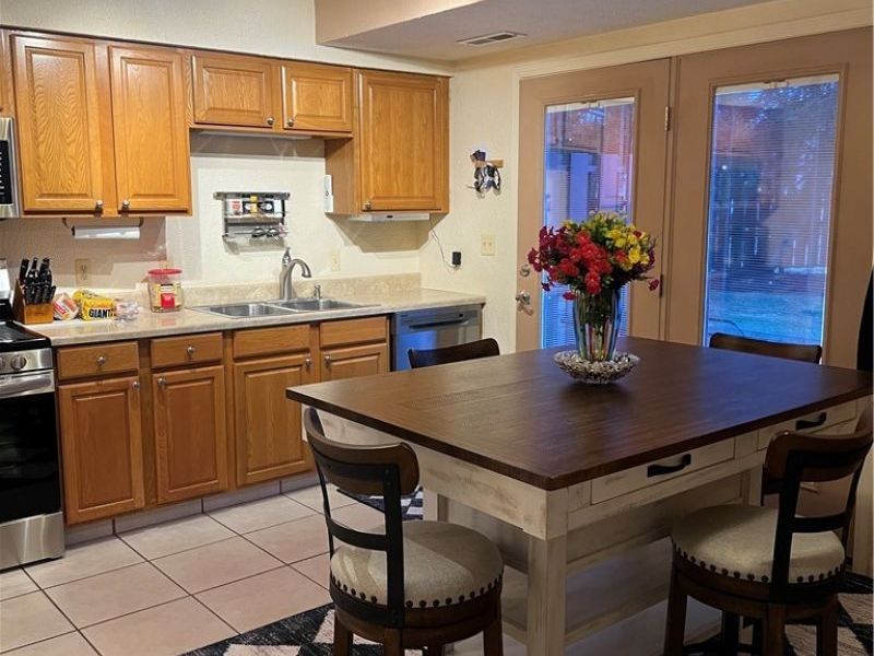 705 Lakeview, Cortland, OH 44410 Photo 5