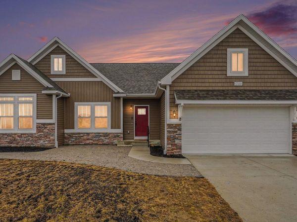 17110 Country Drive, Manchester, MI 48158