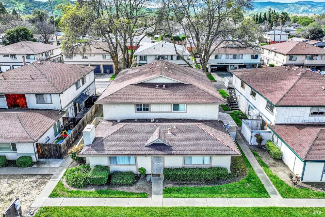 1941 Aletha Lane, Vacaville, CA 95687 Main Photo