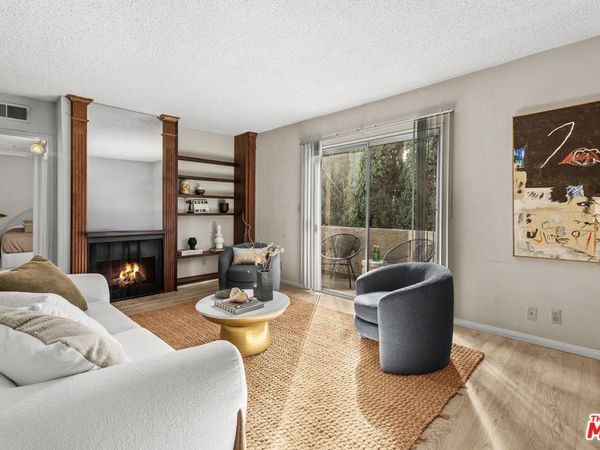 5437 Corteen Place, Unit 212, Valley Village, CA 91607