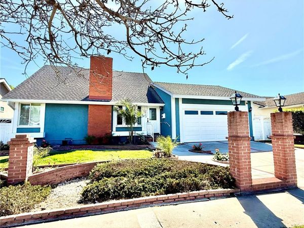 17172 Apel, Huntington Beach, CA 92649