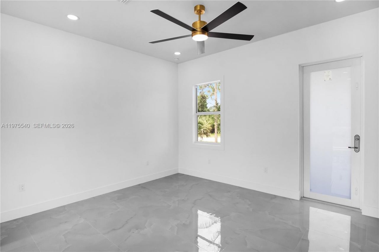 633 S Wabasso , Lehigh Acres, FL 33974 Photo