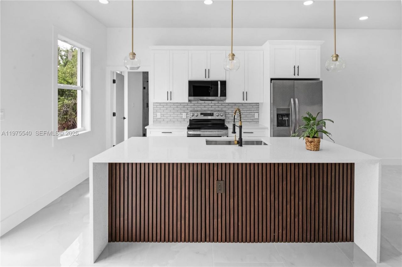 633 S Wabasso , Lehigh Acres, FL 33974 Photo