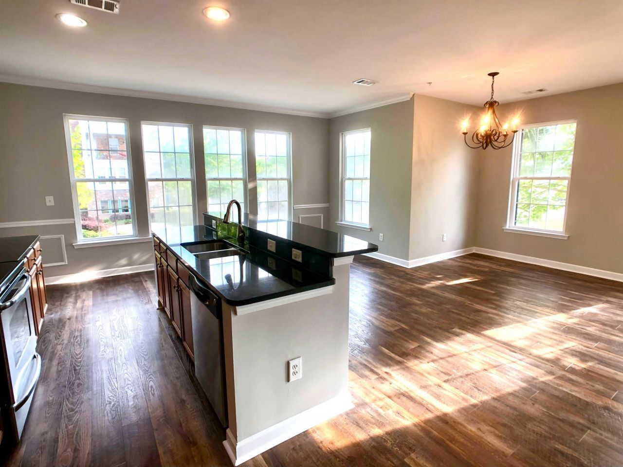 2834 Howard Ave. Photo 11