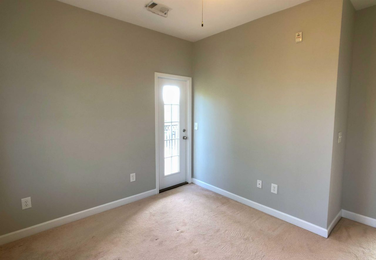 2834 Howard Ave. Photo 18