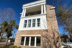 2834 Howard Ave. photo 4