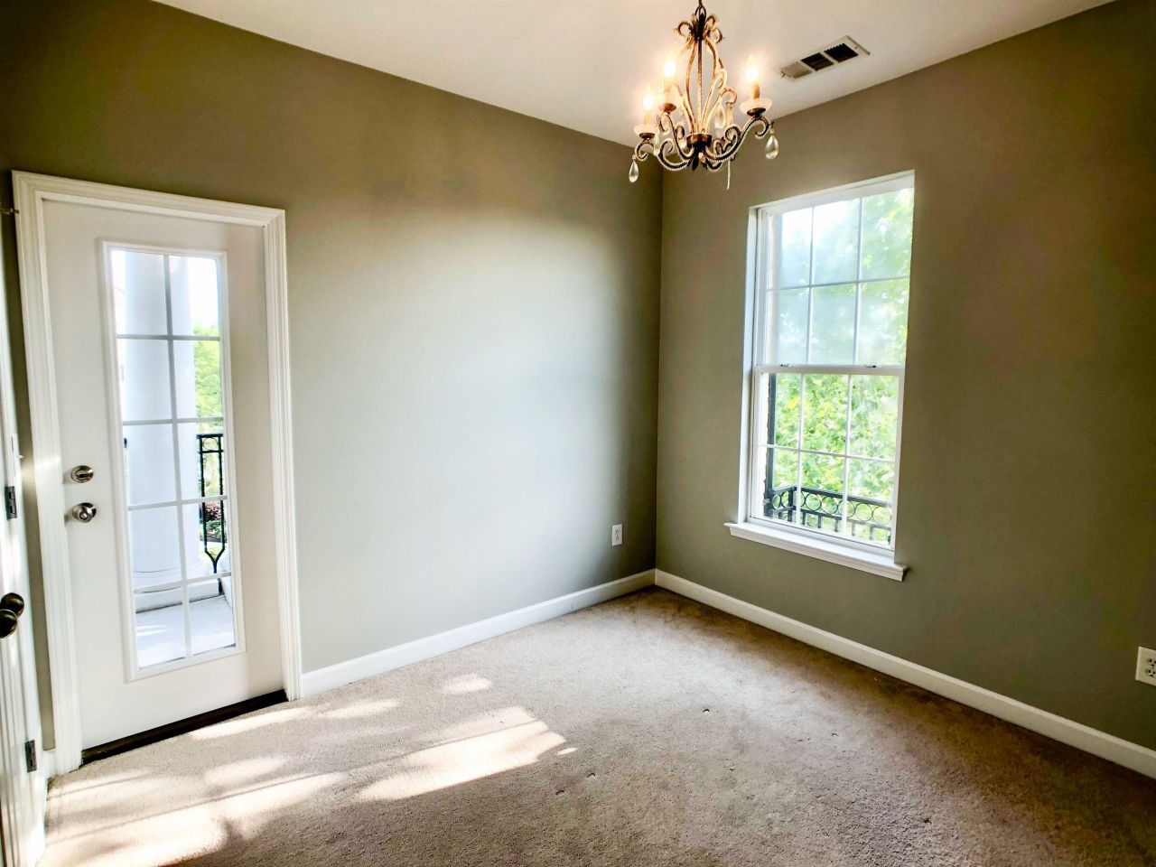 2834 Howard Ave. Photo 20