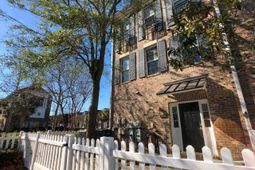 2834 Howard Ave. photo 4