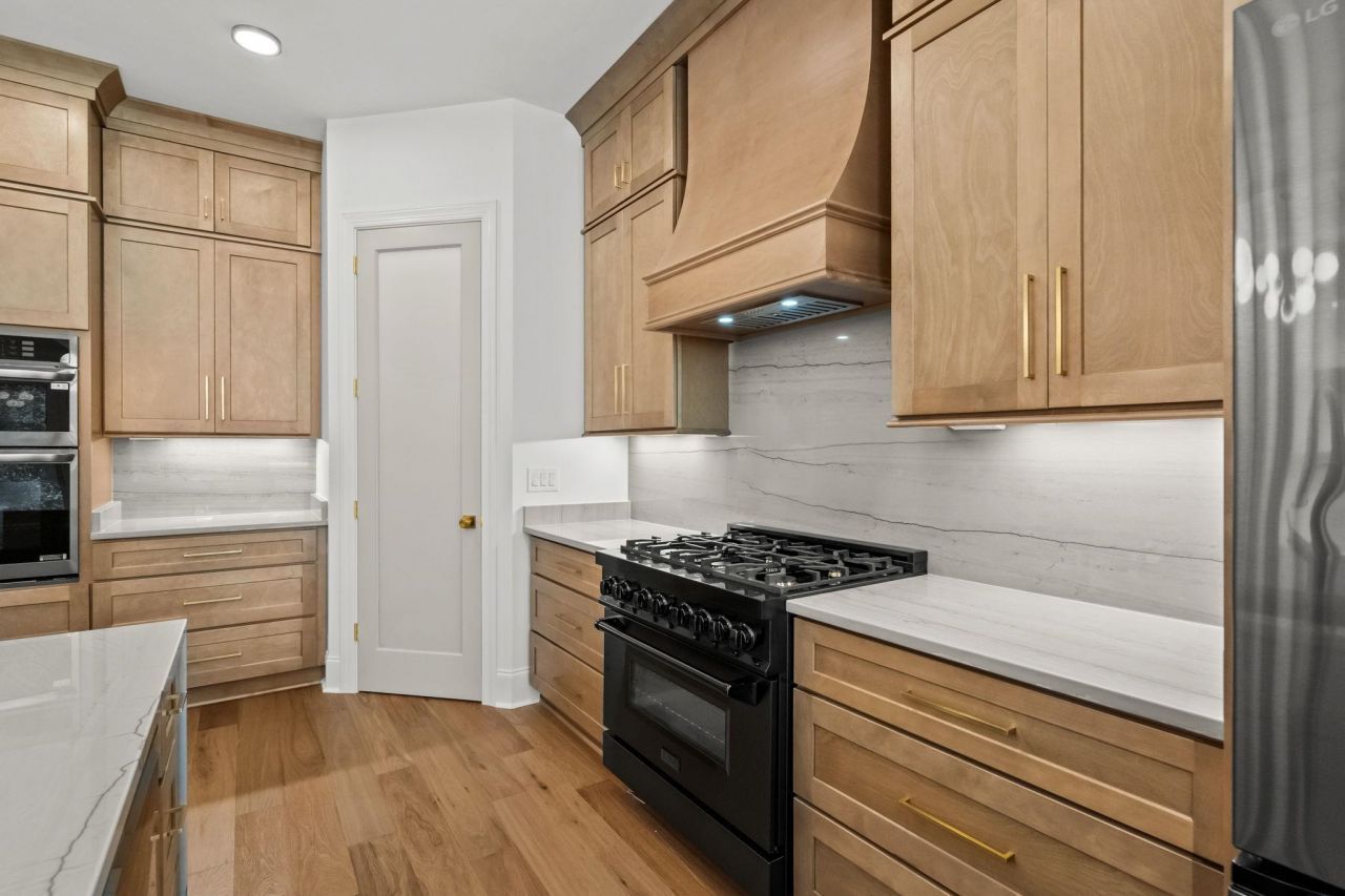 1704 Singing Rose Dr. Photo 10