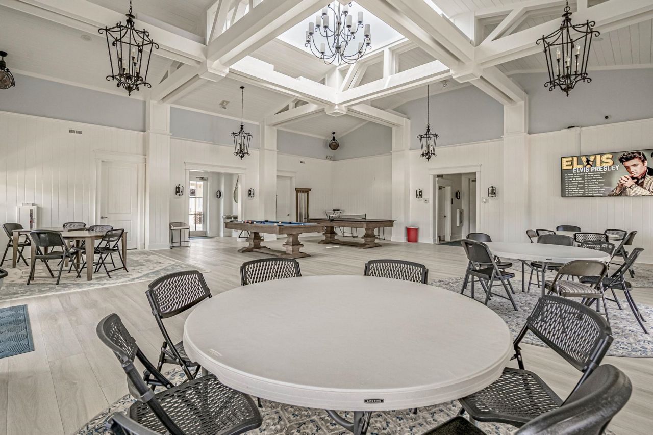 1704 Singing Rose Dr. Photo 76