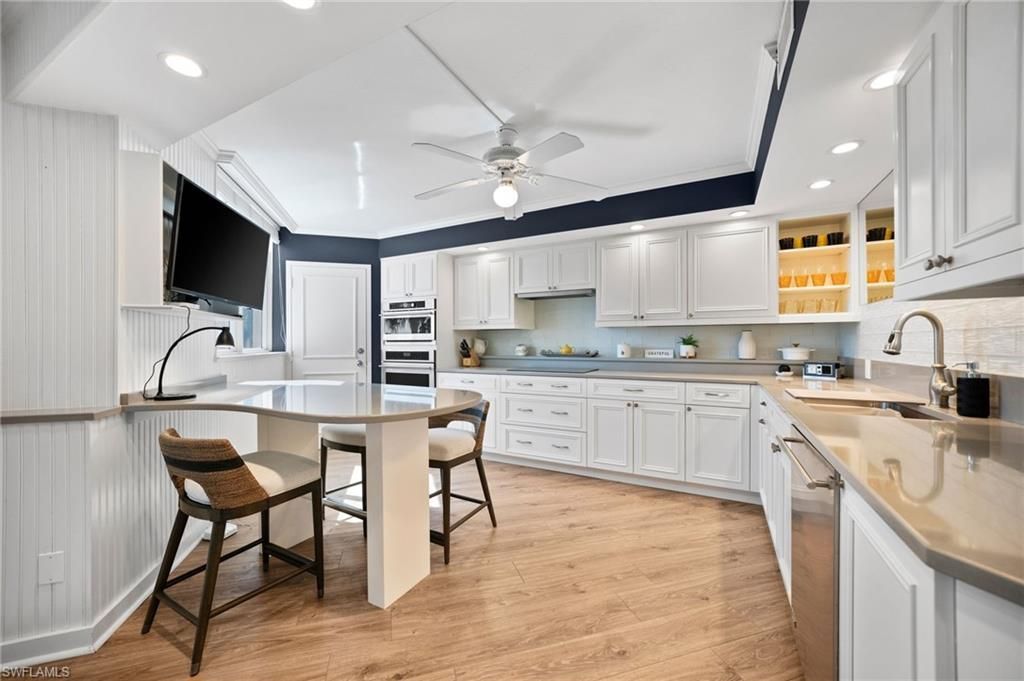 5555 Heron Point Dr, Unit 302, Naples, FL 34108 Photo