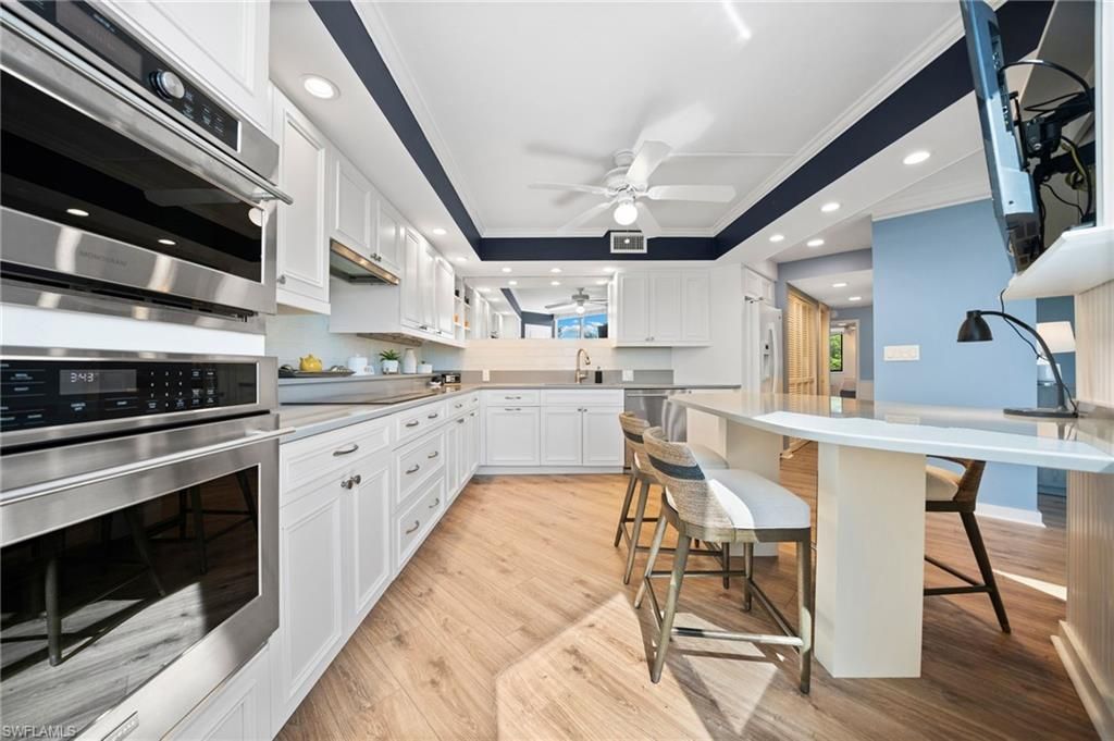 5555 Heron Point Dr , Unit 302, Naples, FL 34108 Photo