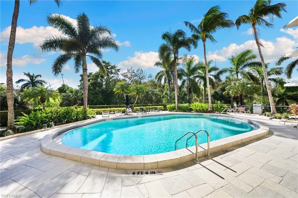 5555 Heron Point Dr , Unit 302, Naples, FL 34108 Photo