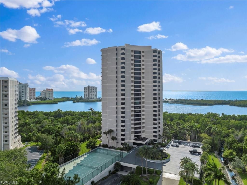5555 Heron Point Dr, Unit 302, Naples, FL 34108 Photo