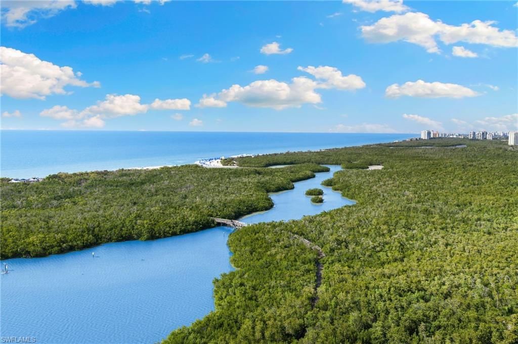 5555 Heron Point Dr , Unit 302, Naples, FL 34108 Photo