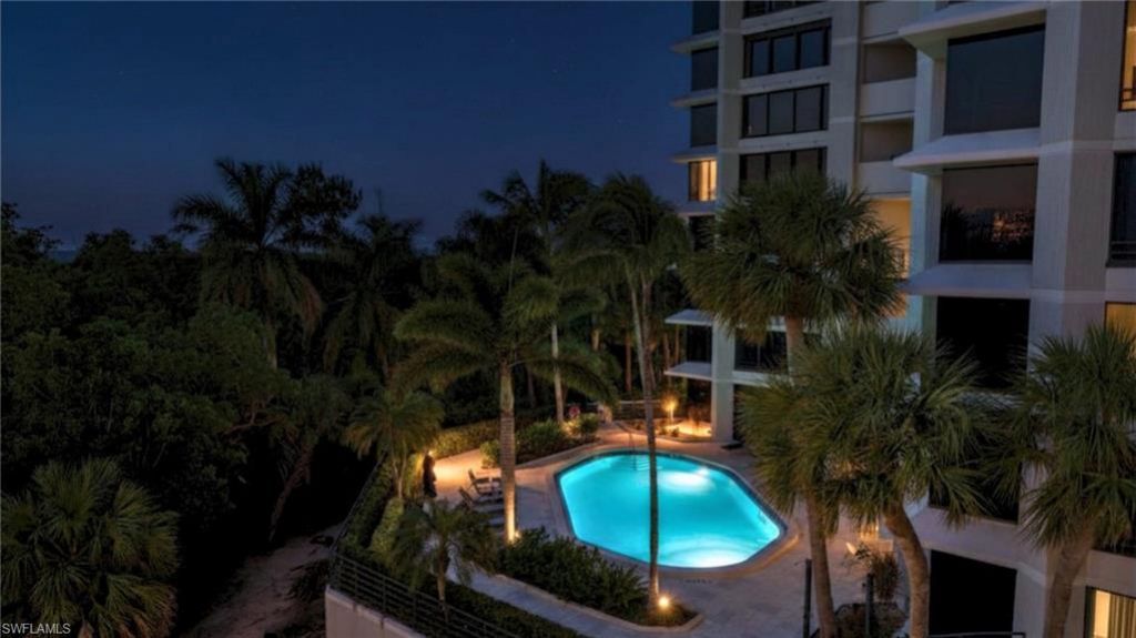 5555 Heron Point Dr, Unit 302, Naples, FL 34108 Photo