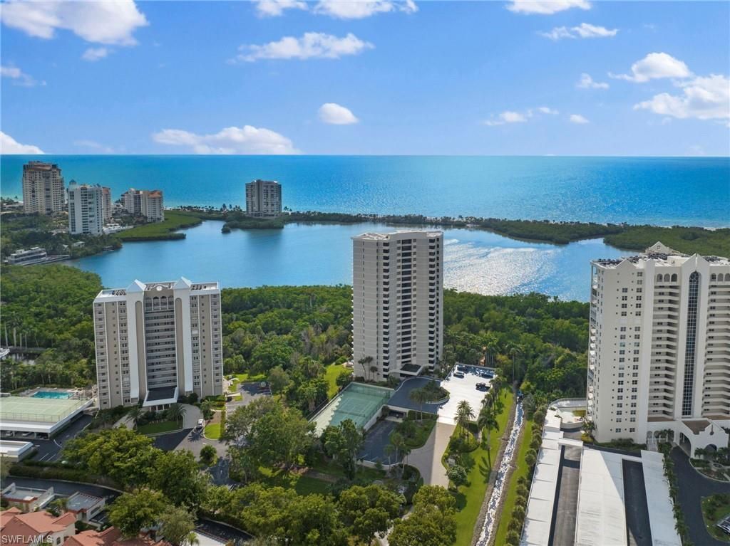 5555 Heron Point Dr , Unit 302, Naples, FL 34108 Photo