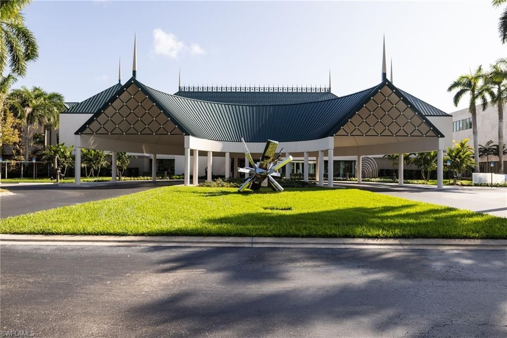 5555 Heron Point Dr , Unit 302, Naples, FL 34108 Photo