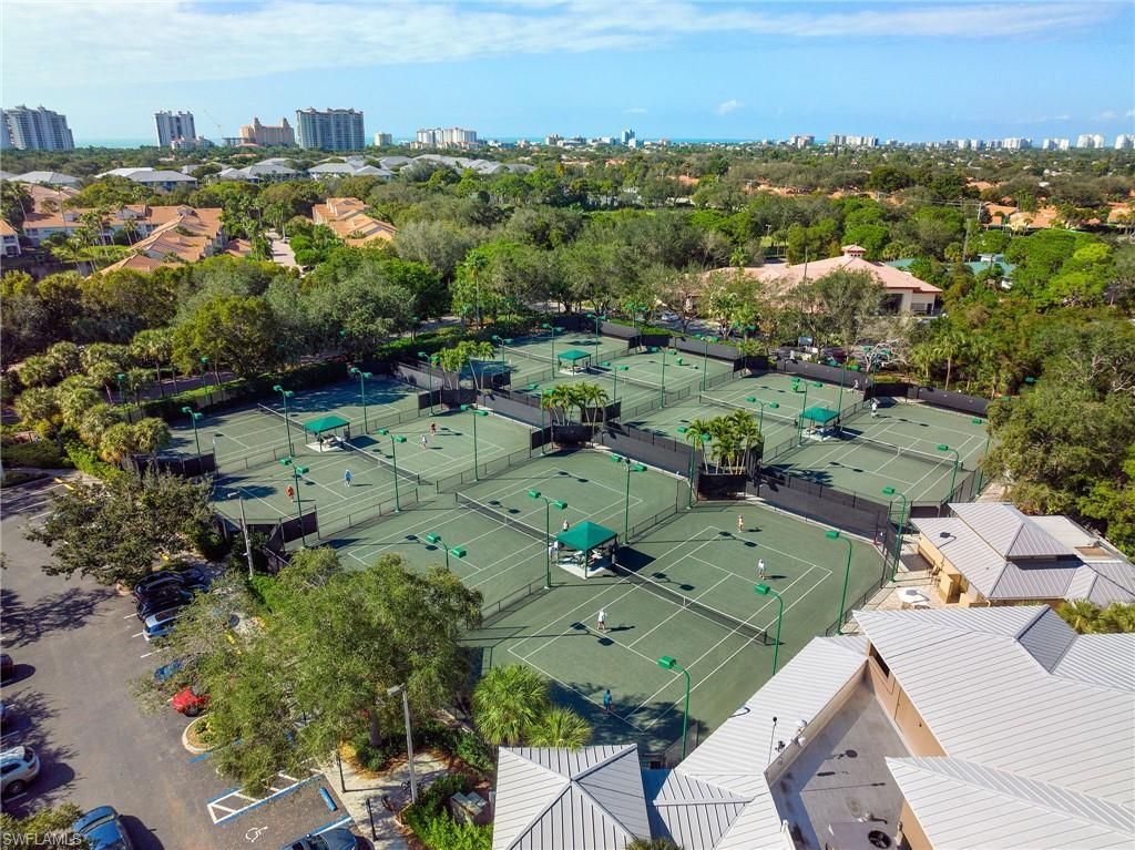 5555 Heron Point Dr, Unit 302, Naples, FL 34108 Photo