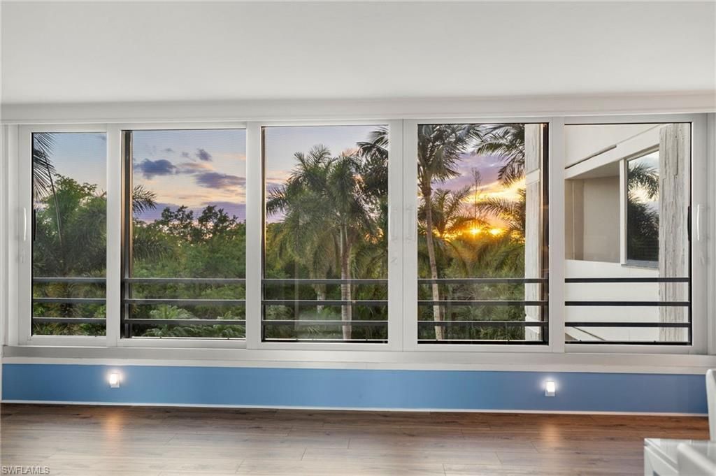 5555 Heron Point Dr, Unit 302, Naples, FL 34108 Photo