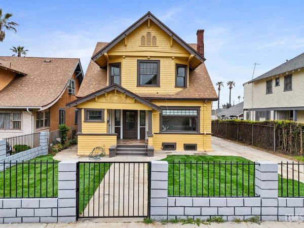 1940 S La Salle Avenue, Los Angeles, CA 90018