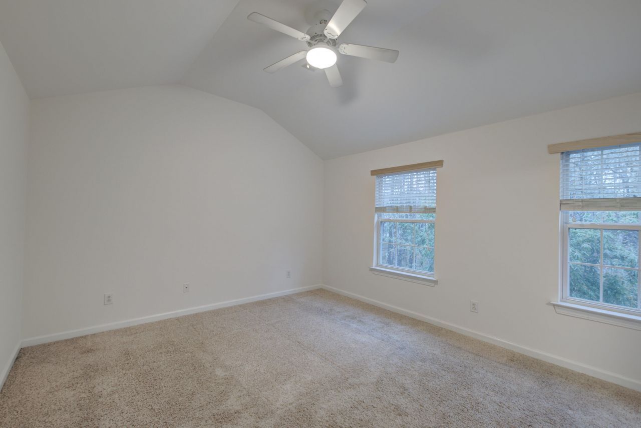 1614 Camfield Lane Photo 14