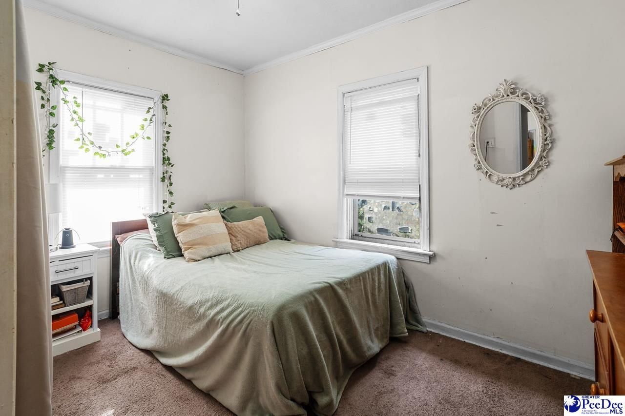 151 E. Pine Ave Photo 17