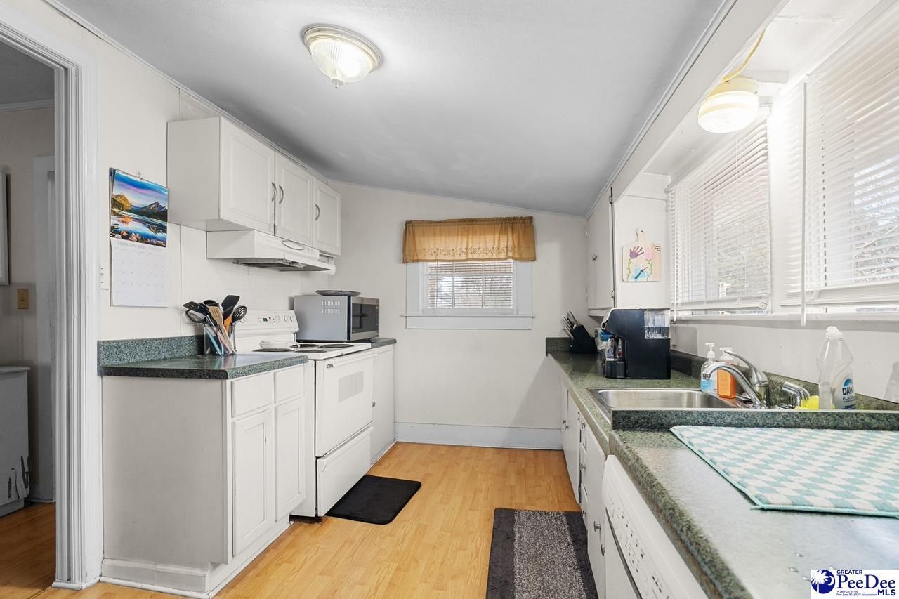 151 E. Pine Ave Photo 24