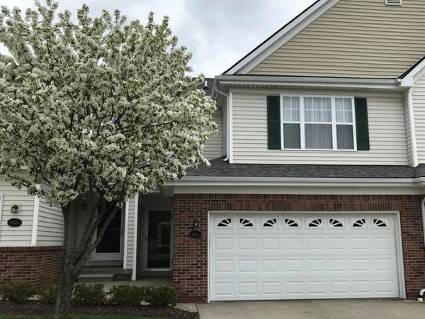 10139 Ridge Run Street, Hartland Twp, MI 48855