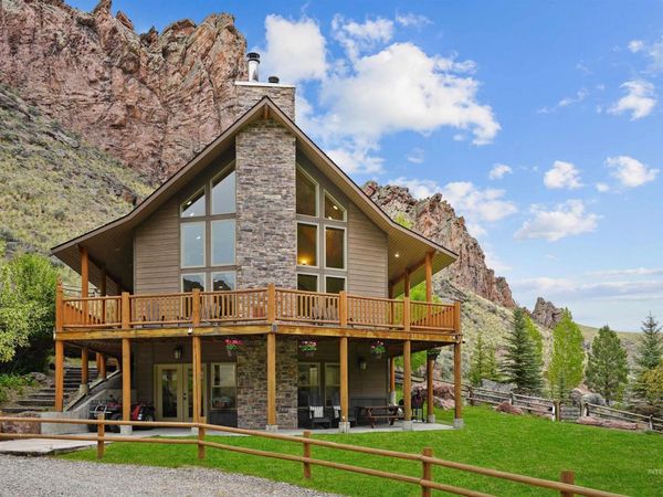 9 Autumn Blaze Lane, Salmon, ID 83467