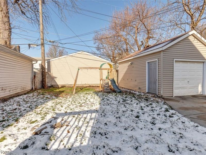 13801 Othello Avenue, Cleveland, OH 44110 Photo 4