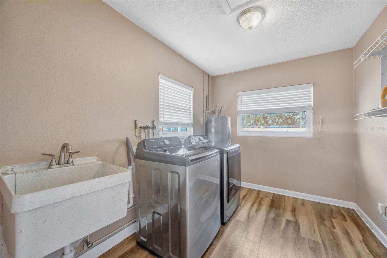 6902 Potts Road, Riverview, FL 33569 Photo