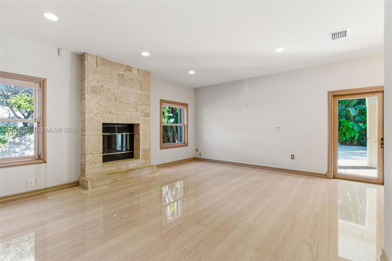 9930 SW 145th St , Miami, FL 33176 Photo