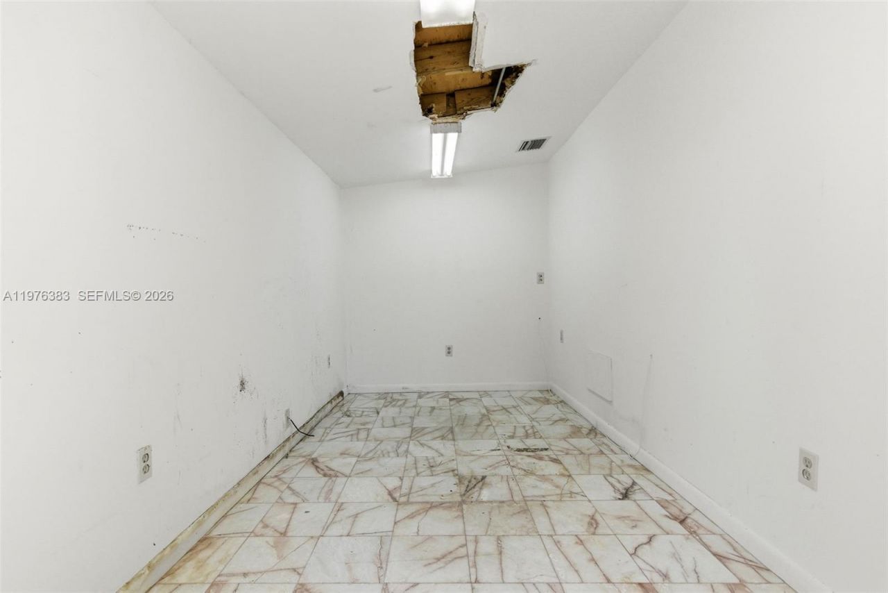 9930 SW 145th St , Miami, FL 33176 Photo